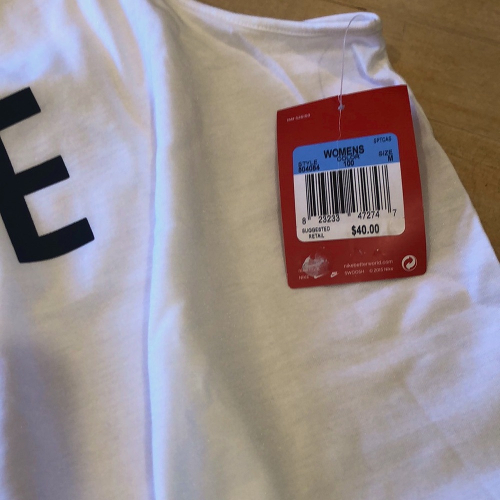 NWT Nike Athletic Top - Picture 4 of 8